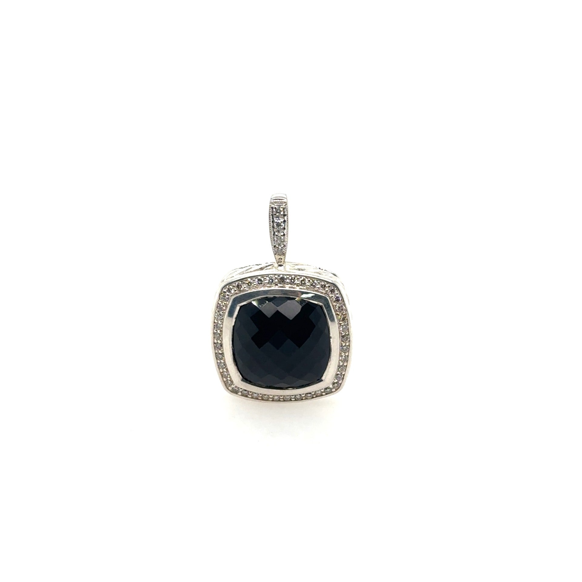 Pre-Owned Pendant