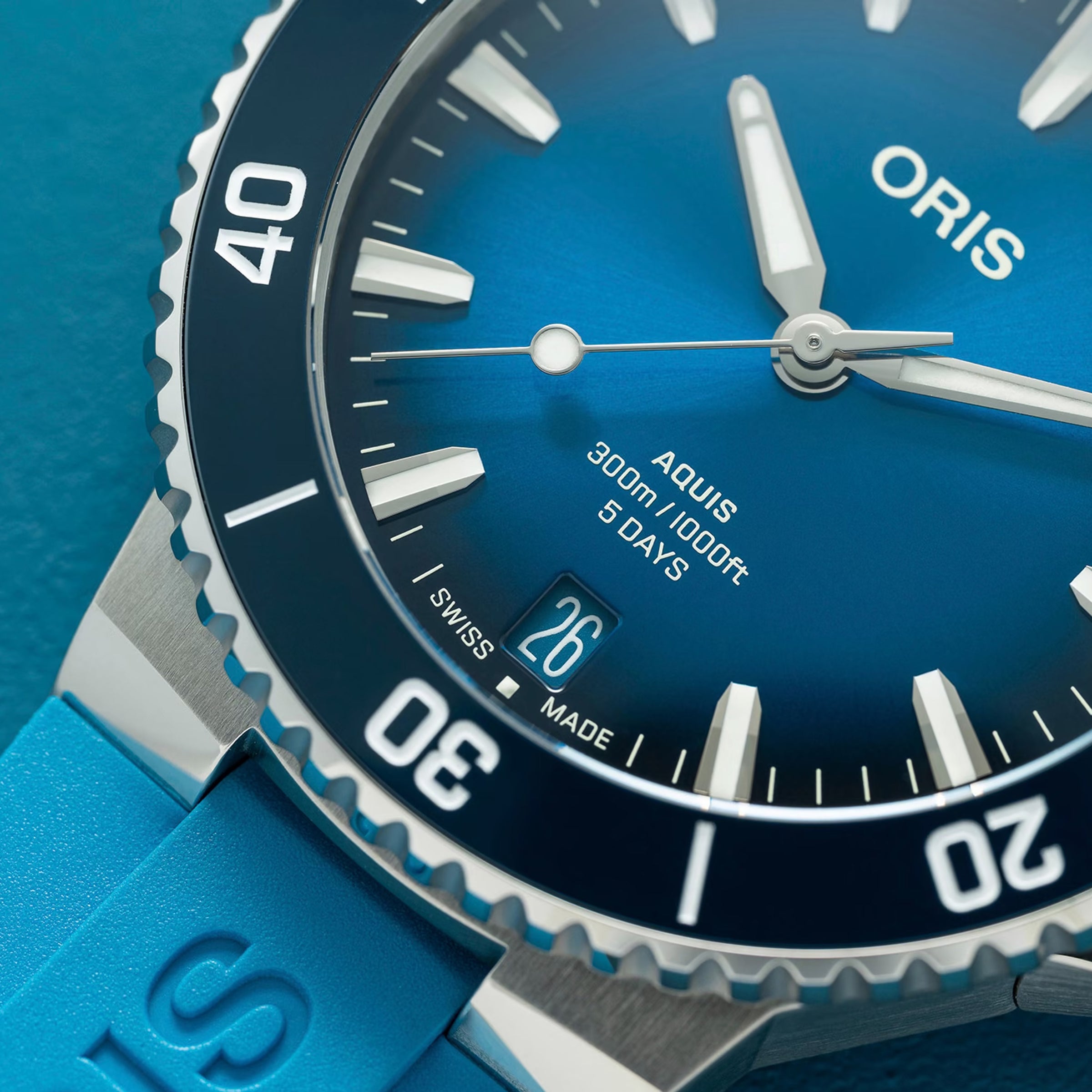 Oris Aquis Date Calibre 400 43.50MM Blue Dial Watch