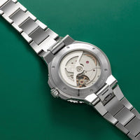 Oris Aquis Date Calibre 400 43.50MM Green Dial Watch