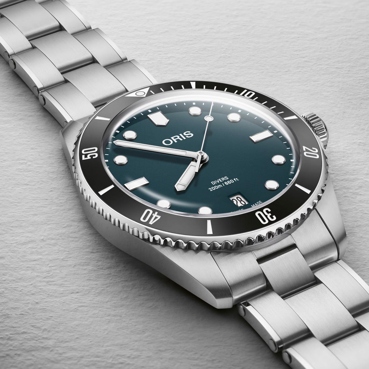 Oris Divers Date 39MM Blue Dial Extra Strap Watch