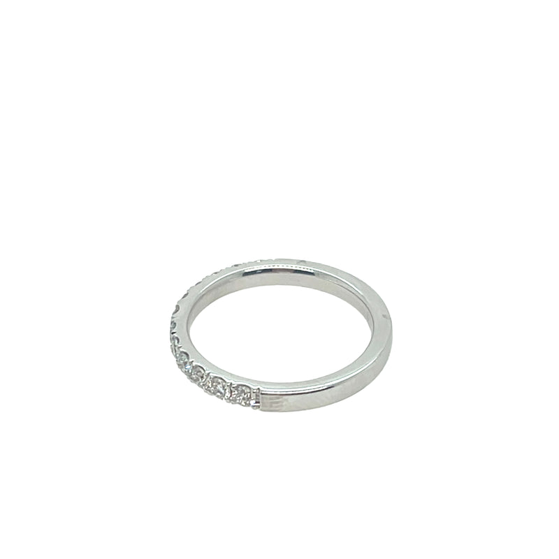 18K White Gold Lab-Grown Round Diamond Wedding Band img1