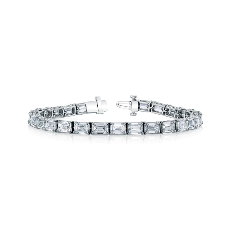 18K White Gold Prong-Set Emerald Cut Diamond Tennis Bracelet