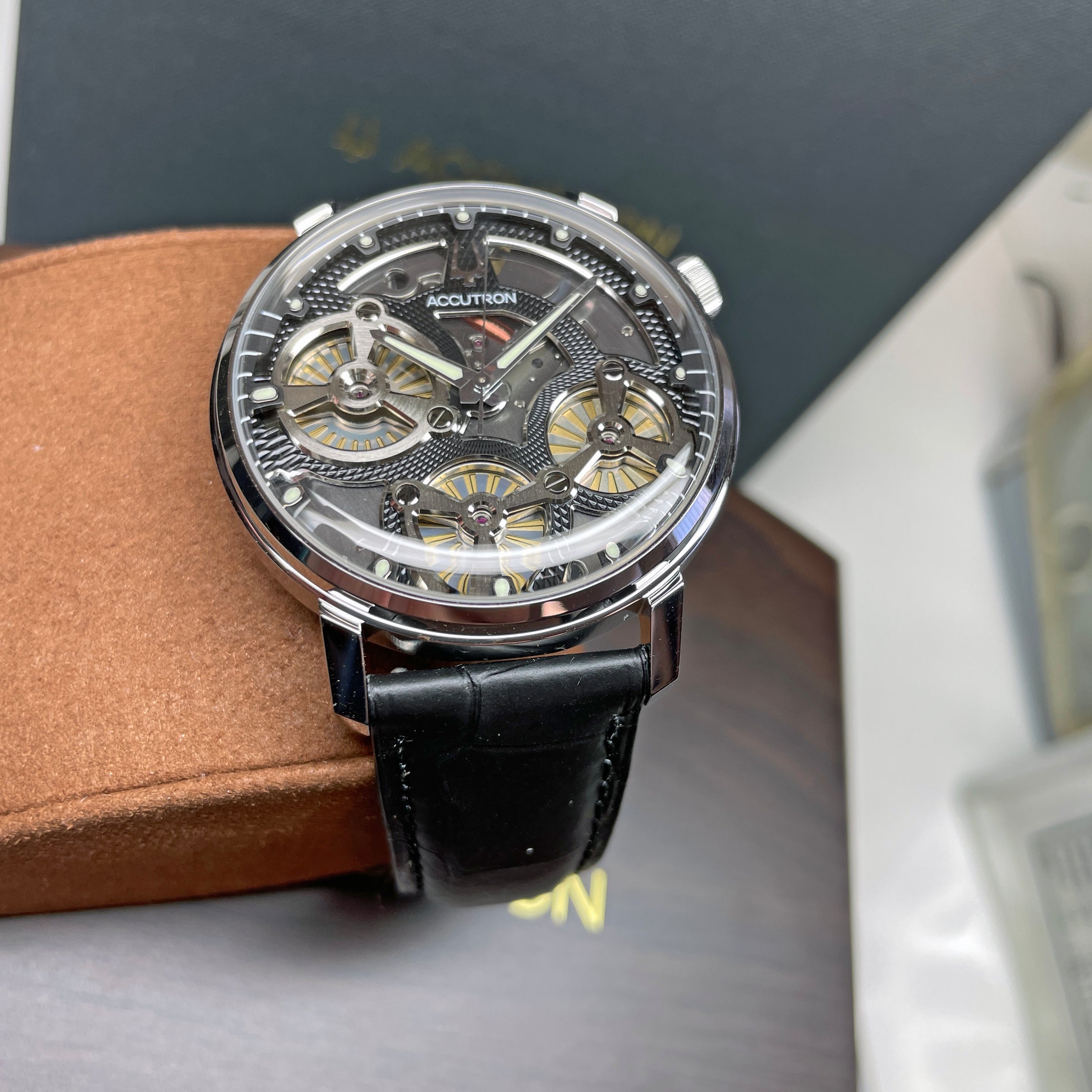 Accutron Spaceview Evolution Electroststatic 43.5MM Watch #26A210