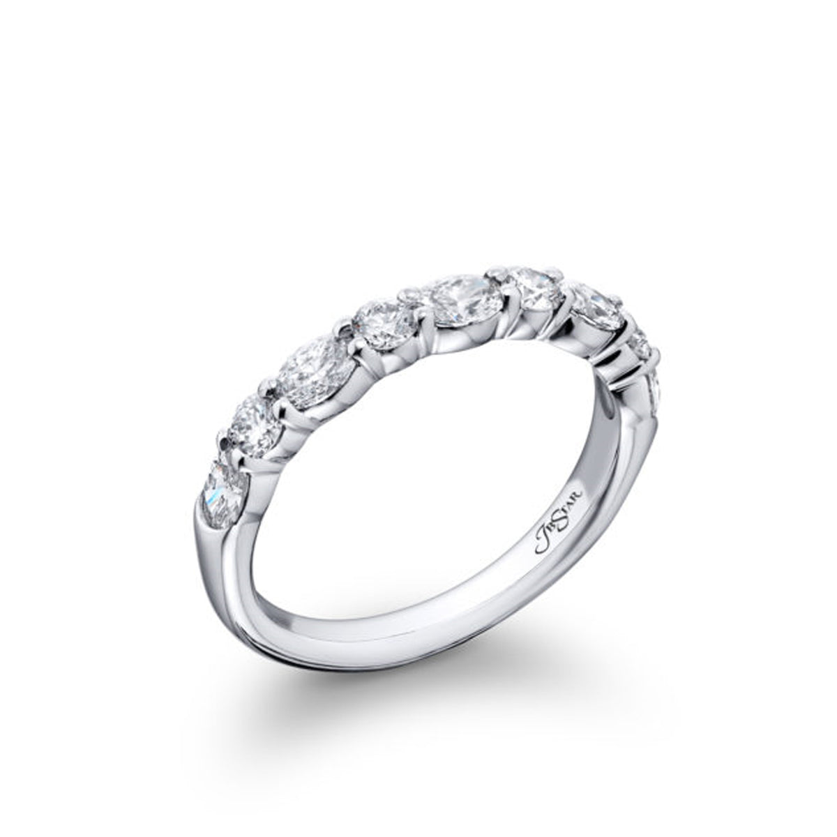JB Star Platinum E/W Round and Oval Diamond Band