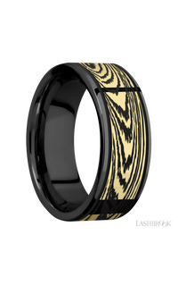 8 mm wide/Flat/Zirconium band with one 6 mm Centered inlay of 14K Yellow Gold with a laser carved Woodgrain pattern.