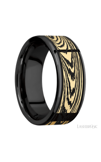 8 mm wide/Flat/Zirconium band with one 6 mm Centered inlay of 14K Yellow Gold with a laser carved Woodgrain pattern.