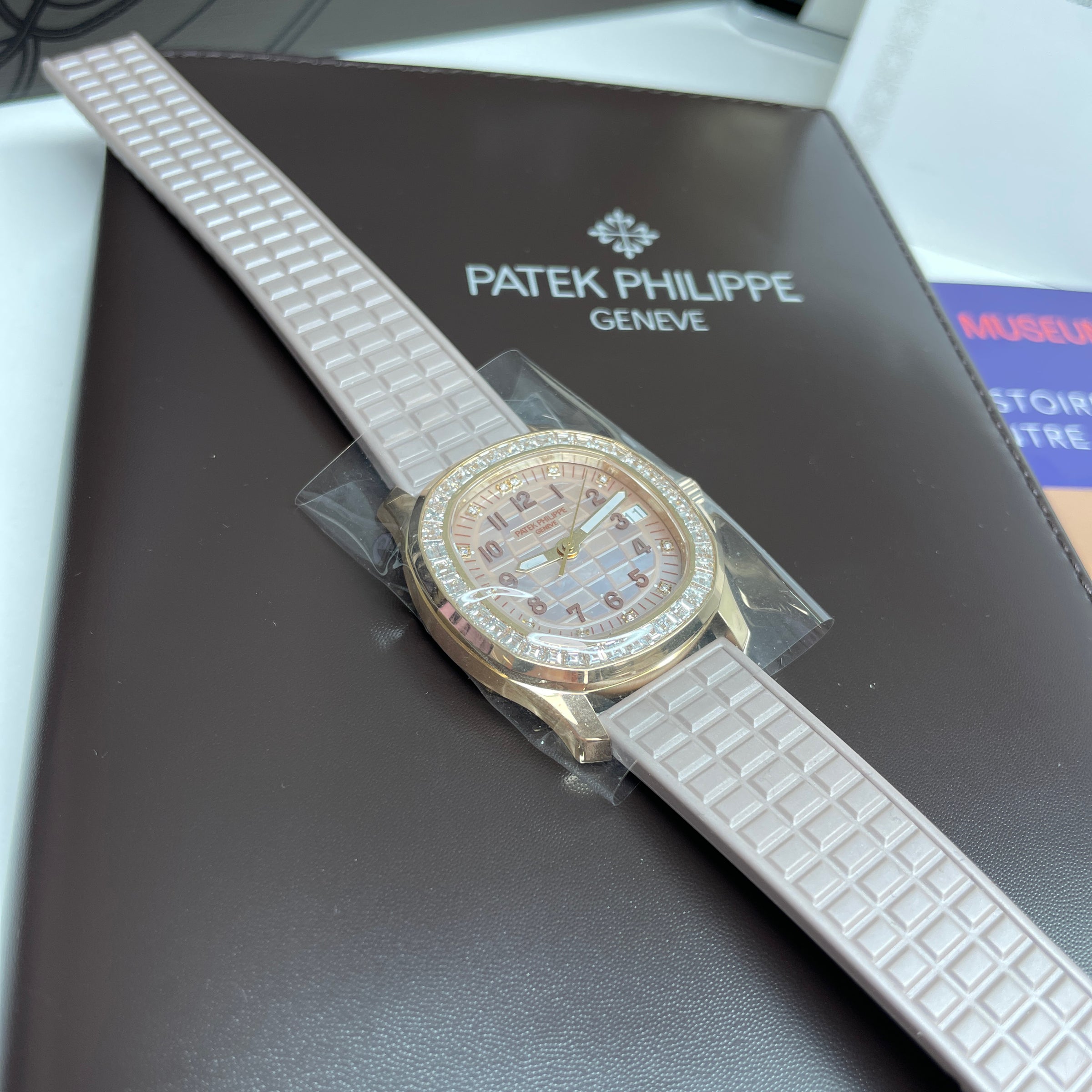 Unworn Patek Philippe Aquanaut Rose Gold Diamond Watch 5072R-001