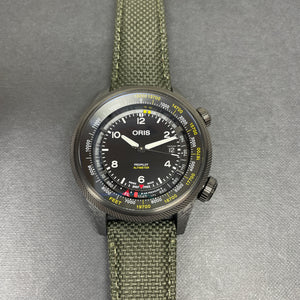 Pre-owned Oris ProPilot Altimeter Green 47mm Watch 01 793 7775 8734-Set