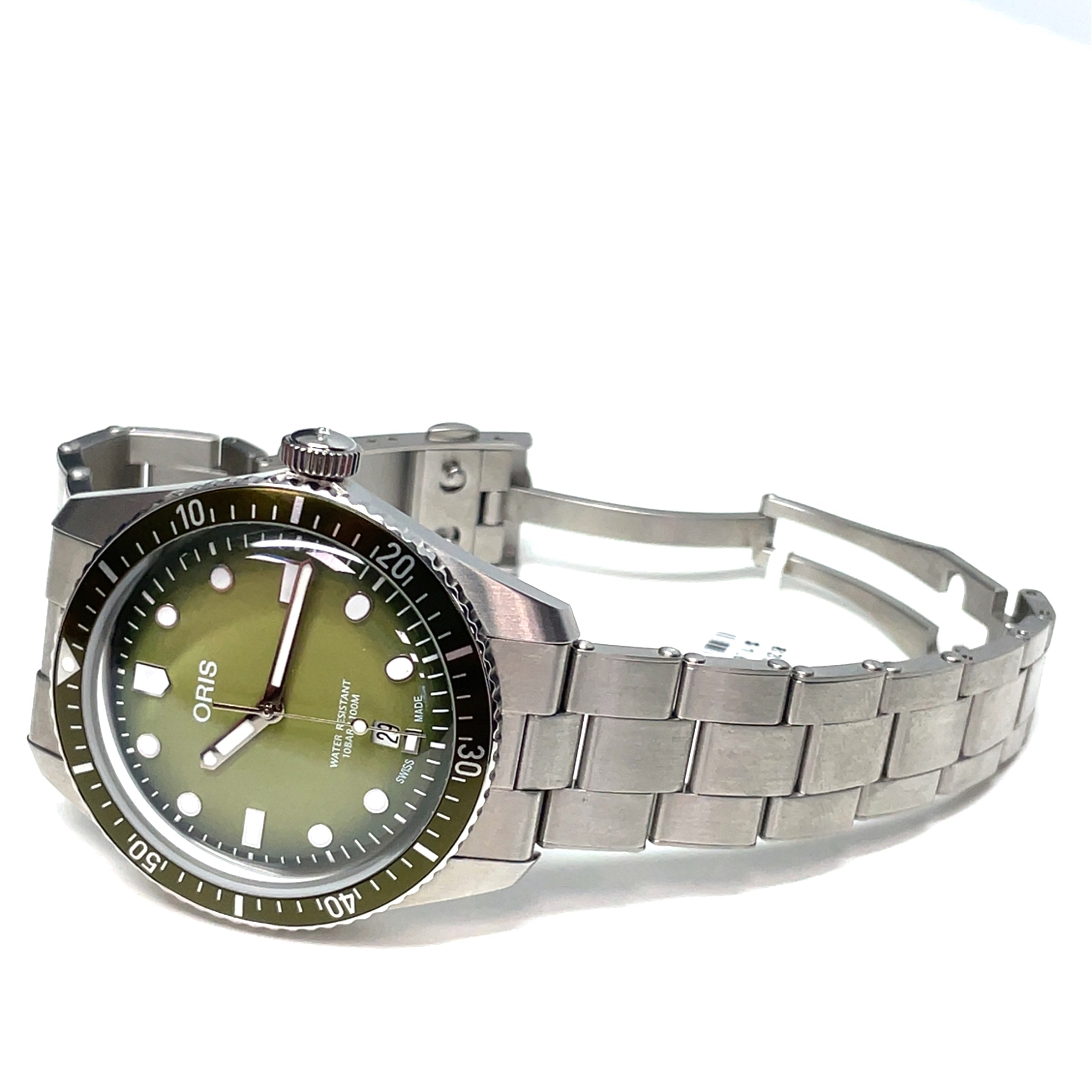 Pre-Owned Oris Divers Sixty-Five 65 Date Green Dial 40mm Watch