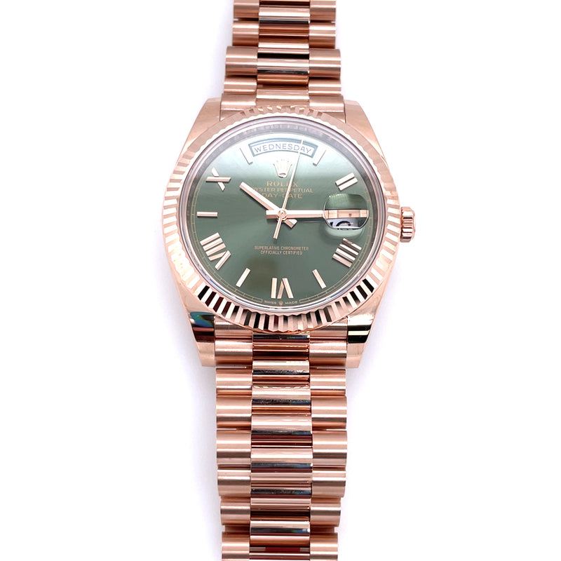 Pre-owned Rolex Day-Date Olive Green 40mm Oyster President Everose Gold M228235