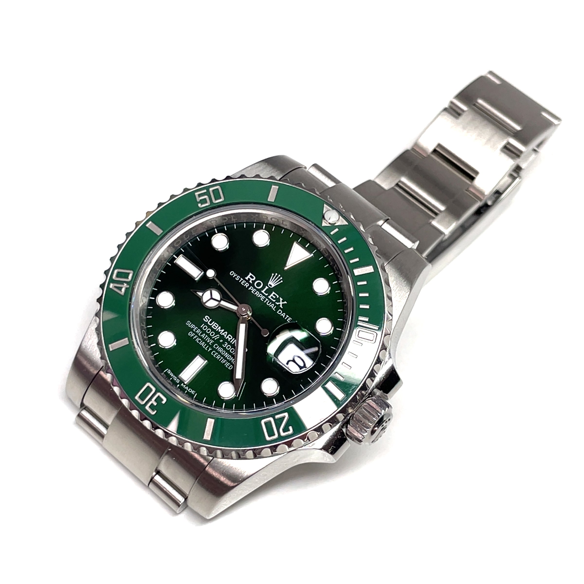 Pre-owned Rolex Submariner Green Dial Ceramic Bezel Hulk Oyster 40mm 116610LV