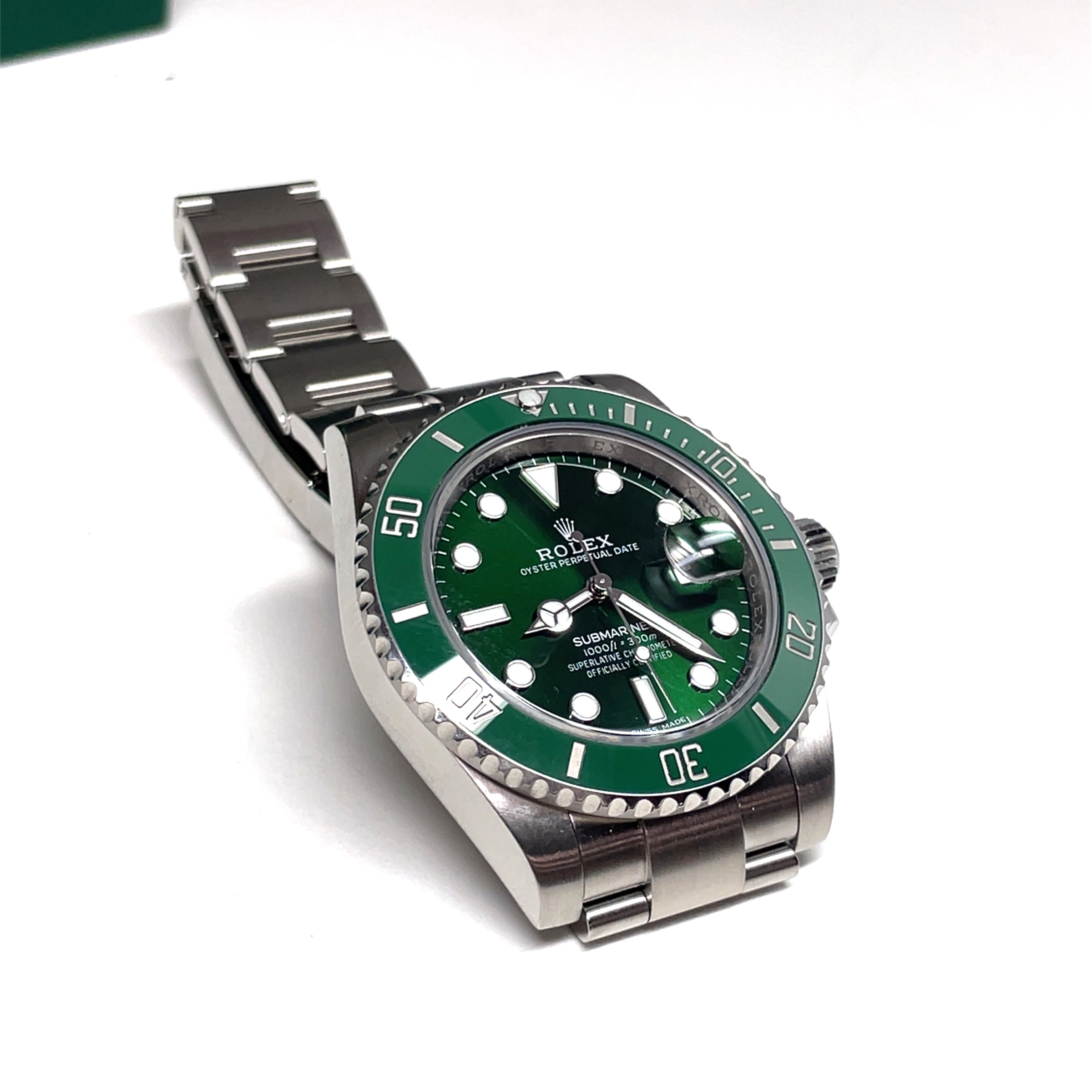 Pre-owned Rolex Submariner Green Dial Ceramic Bezel Hulk Oyster 40mm 116610LV