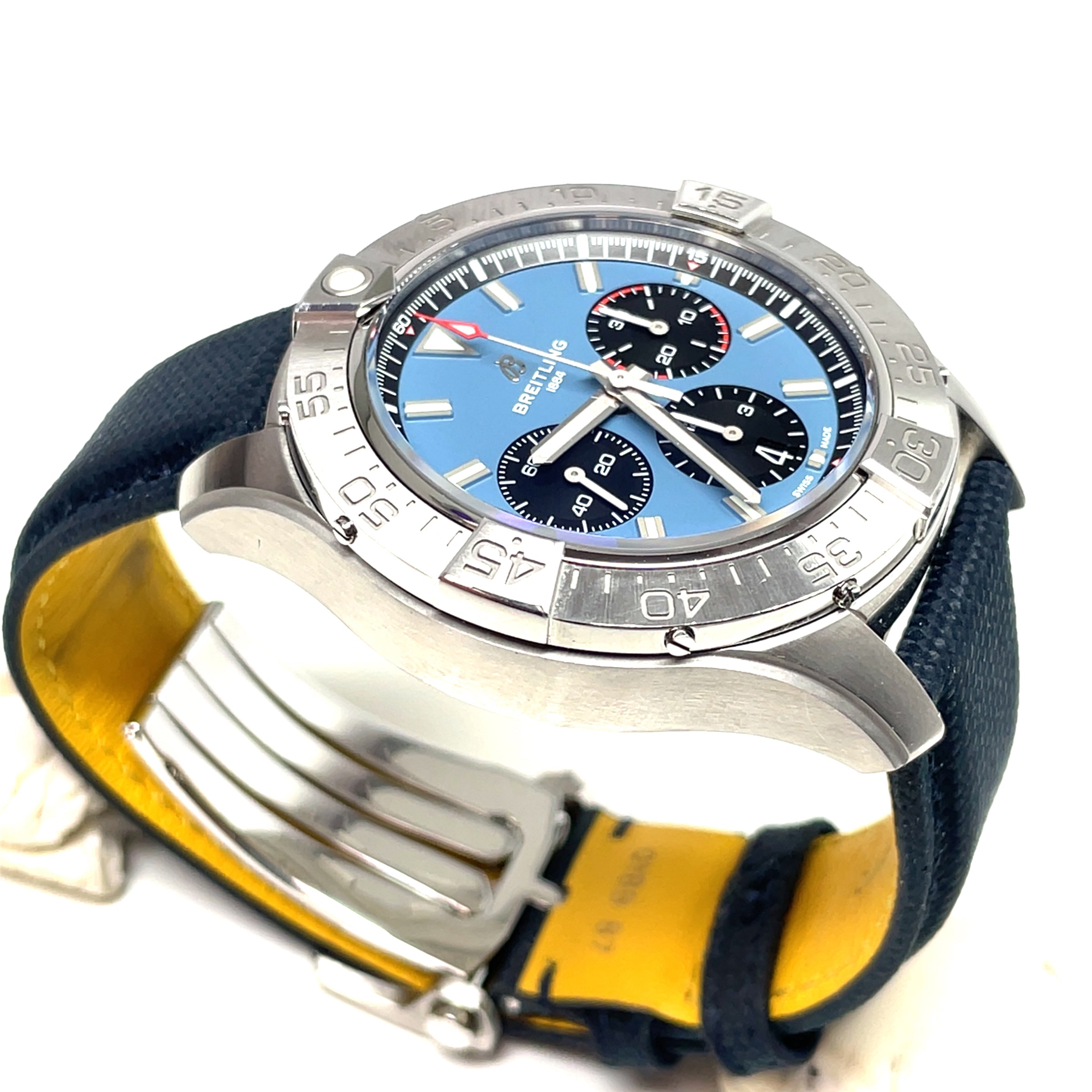 Pre-Owned Breitling Avenger Automatic Chronograph 44mm Watch AB0147101C1X1 - NAGI