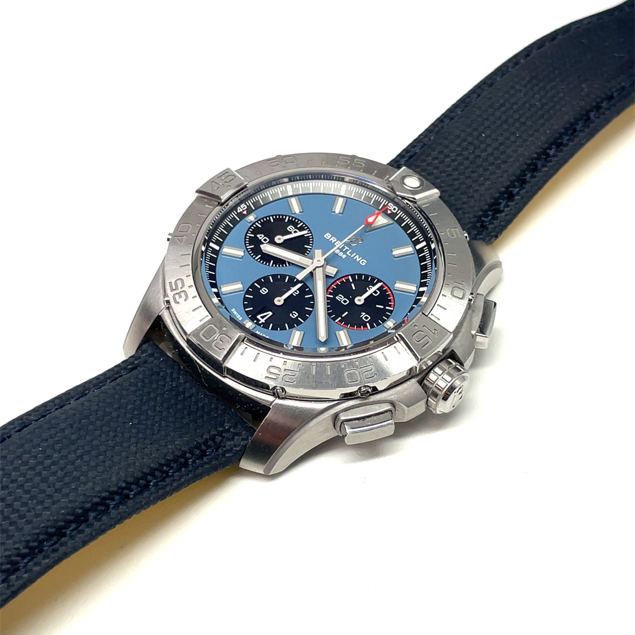 Pre-Owned Breitling Avenger Automatic Chronograph 44mm Watch AB0147101C1X1 - NAGI