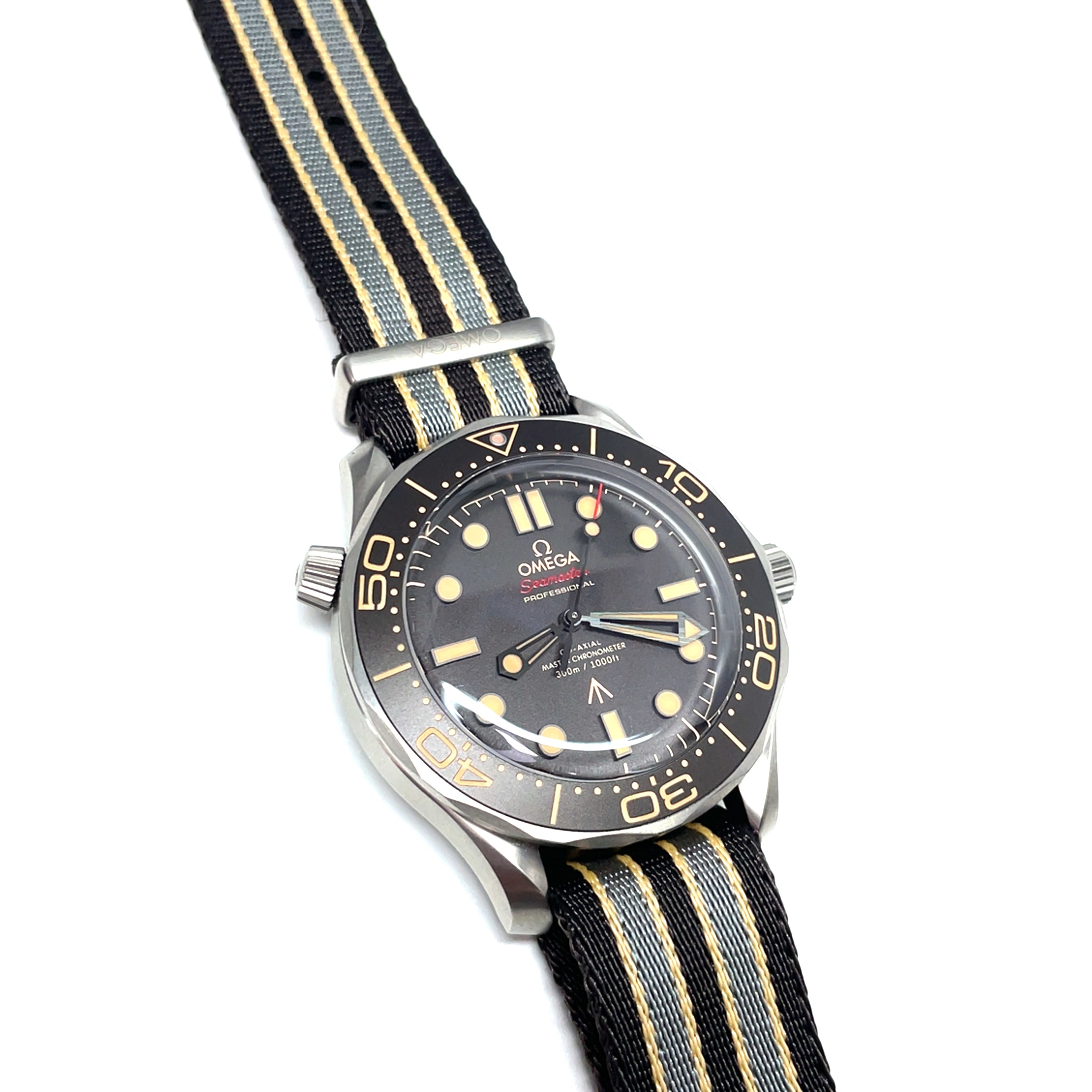 Pre-Owned Omega Seamaster Diver Bond 007 300m 42mm Titanium NATO strap - NAGI