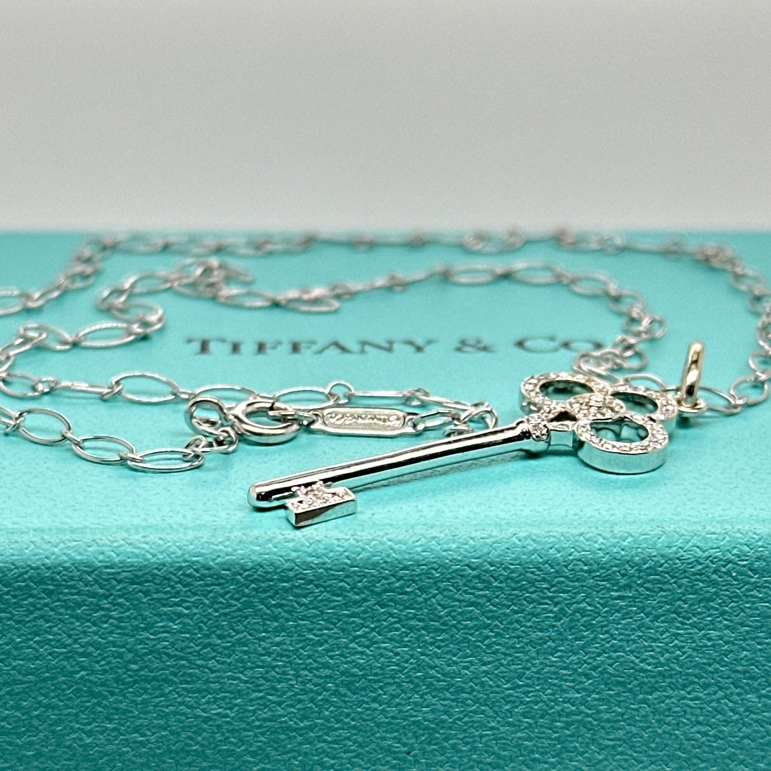 Pre-Owned Tiffany & Co. 18K White Gold Crown in Key Necklace