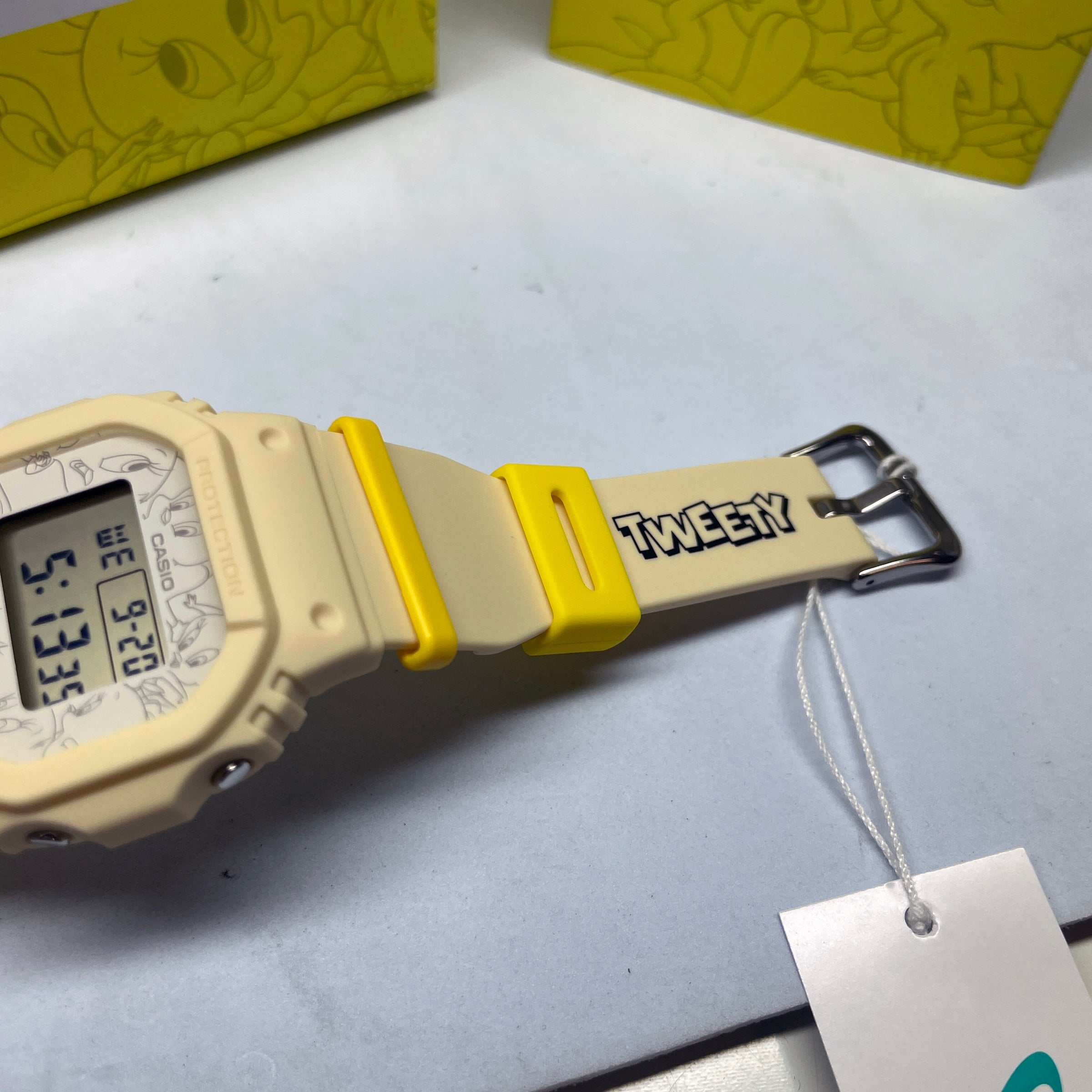 Casio G-Shock Baby-G Tweety Bird Looney Tunes Yellow Watch