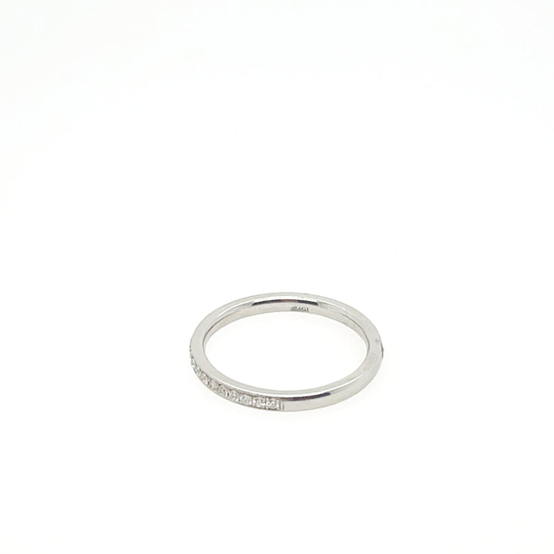 18K White Gold Vintage Diamond Band