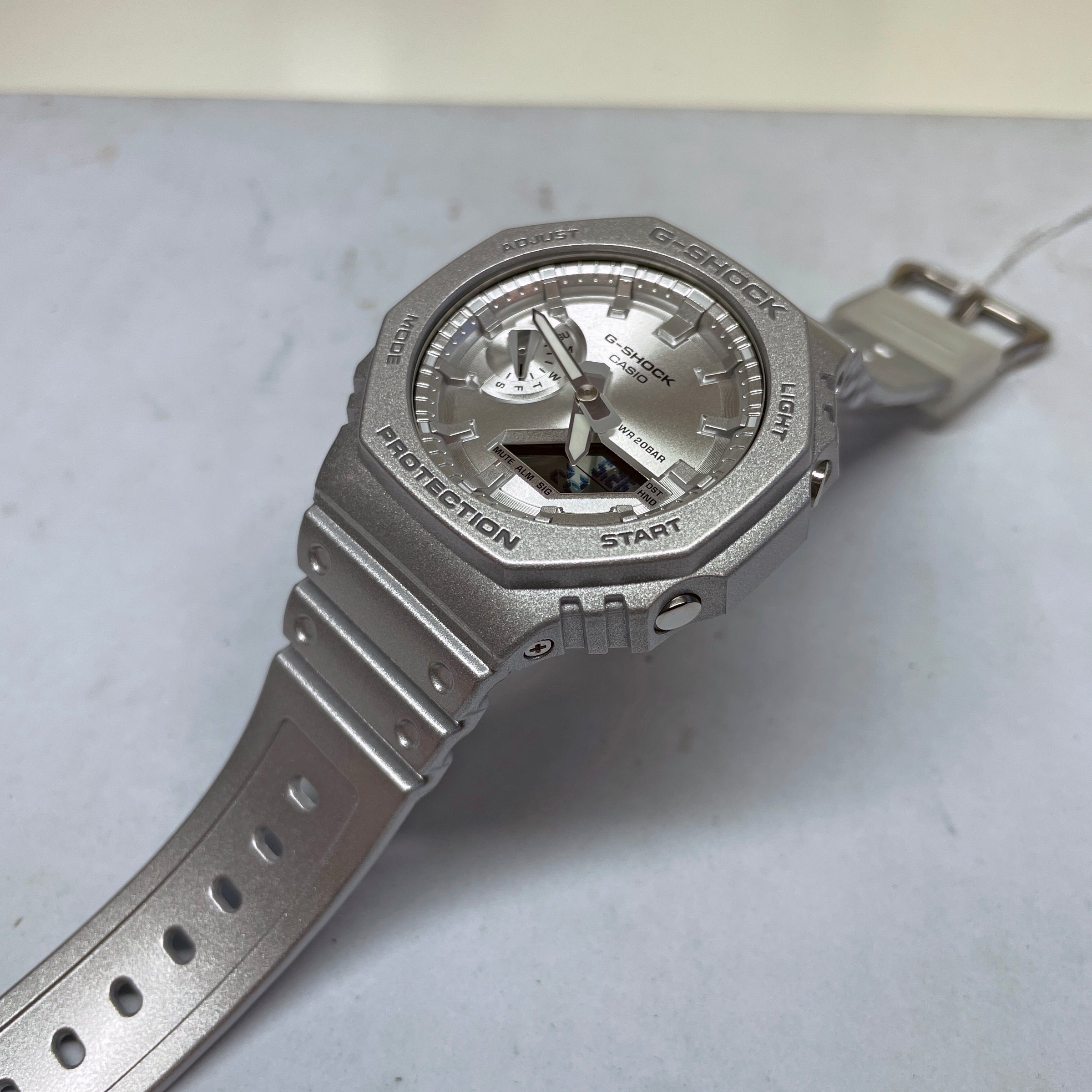 Casio G-Shock Forgotten Future Silver Metallic CasiOak Watch GA2100FF-8A