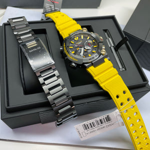 Casio G-Shock MRG Frogman MRGBF1000E-1A Yellow Double Anniversary Set Titanium Dive Watch