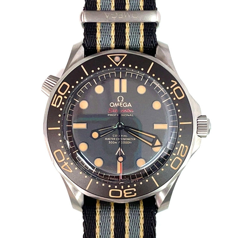 Pre-Owned Omega Seamaster Diver Bond 007 300m 42mm Titanium NATO strap img1