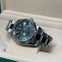 Pre-owned Rolex Sky-Dweller Oyster 42 mm Oystersteel Mint Green img5