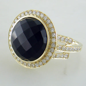 Doves Round Black Onyx 18K Yellow Gold Diamond Halo Ring