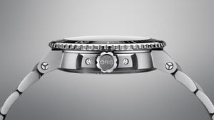 Oris Aquis Date Blue Dial Steel Bracelet 43.5mm Watch side crown