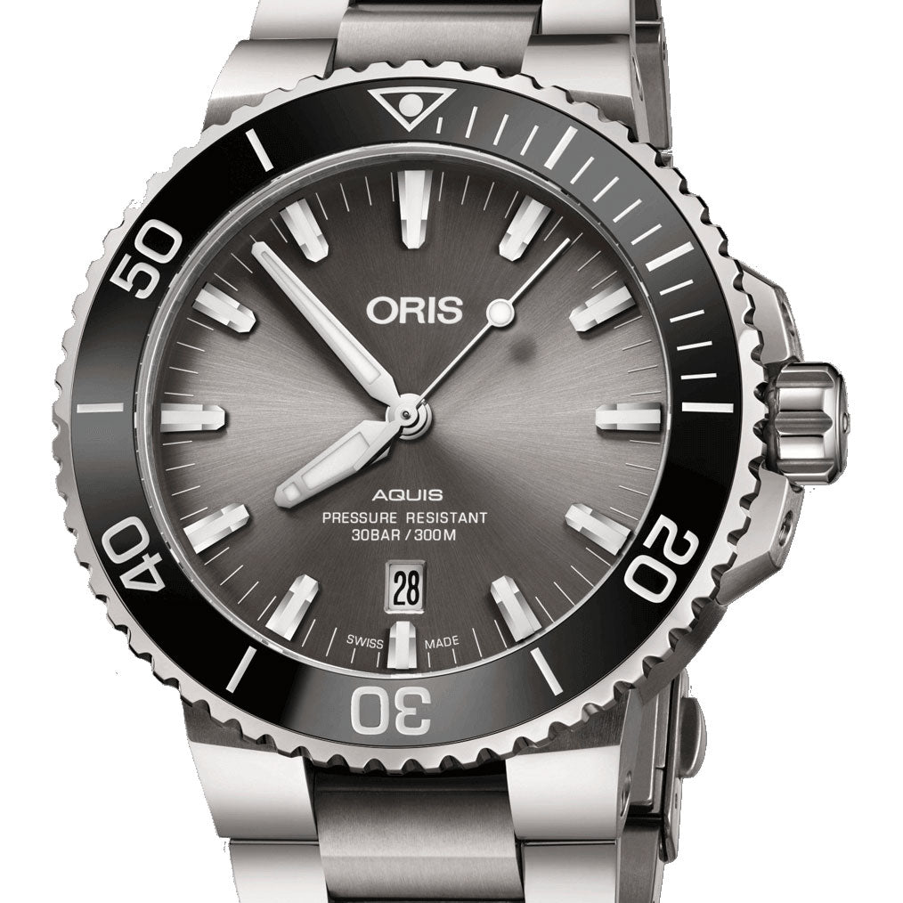 Oris Aquis Date Grey Dial Titanium Case Bracelet 43.5mm Watch