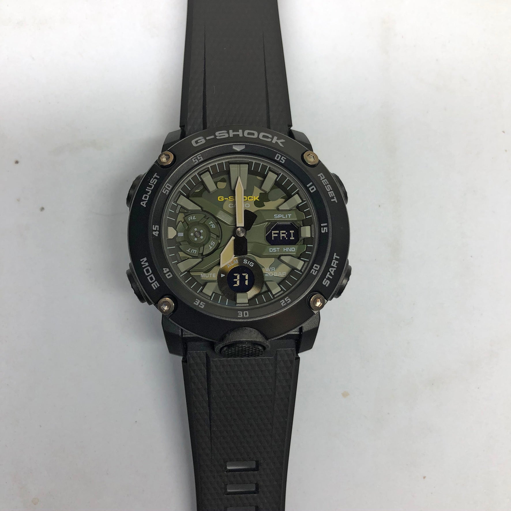 Casio G-Shock GA2000SU-1A Carbon Core Utility Black Green Camo