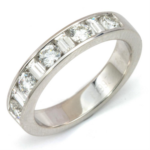 Round & Baguette Diamond Alternating Channel Set 18K Wedding Band Ring