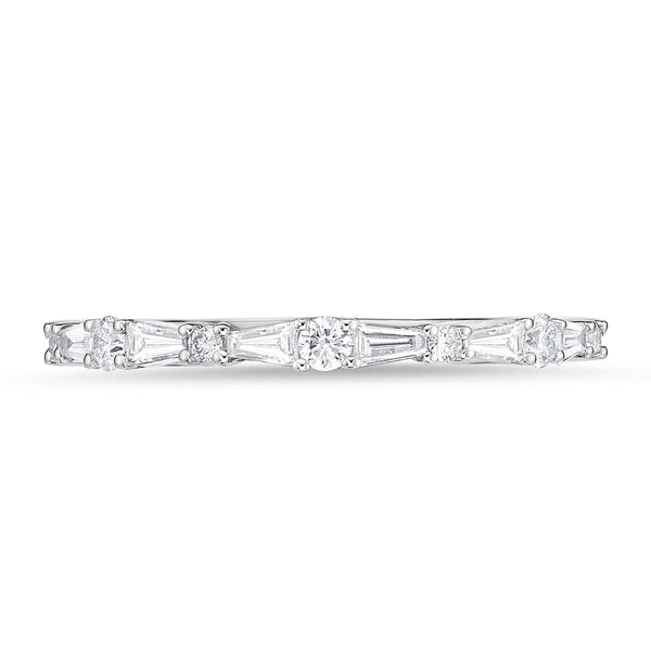 Memoire 18k White Gold Alternating Tapered Baguette and Round Diamond ...