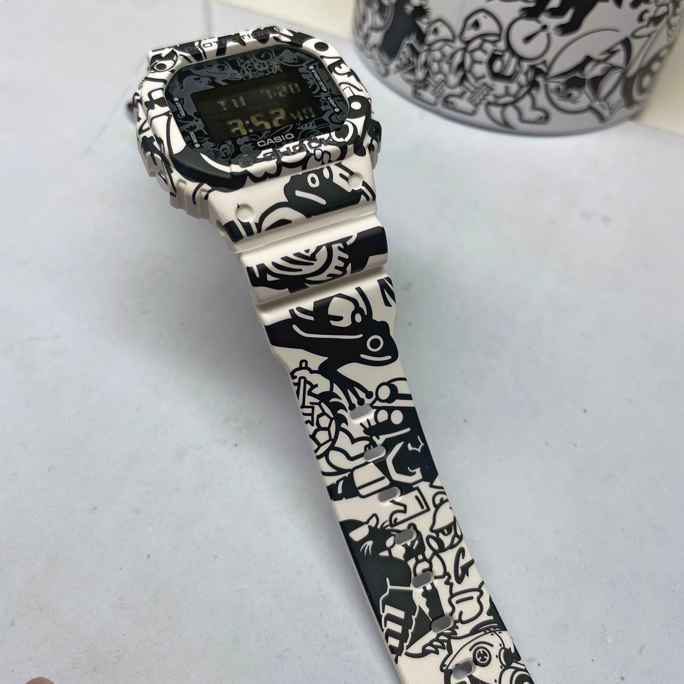 CASIO G-SHOCK Universe DW5600GU-7 Old School Character Logo Tattoo